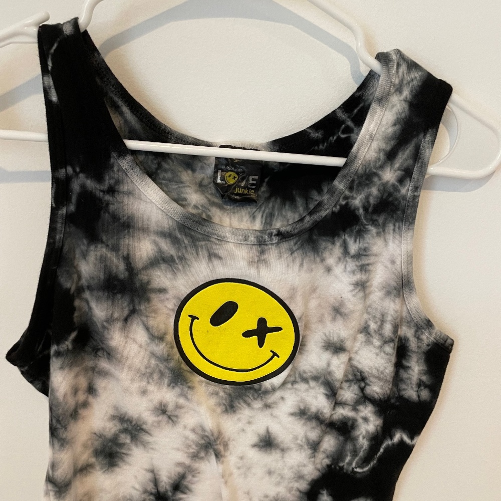 Stylish Dennys tank!